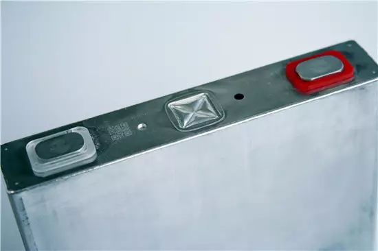 激光方形電池(連續(xù)激光)立焊樣品圖片 激光方形電池(連續(xù)激光)立焊樣品圖片